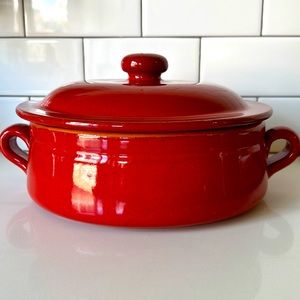 De Silva Terra Cotta Casserole Baker in Red